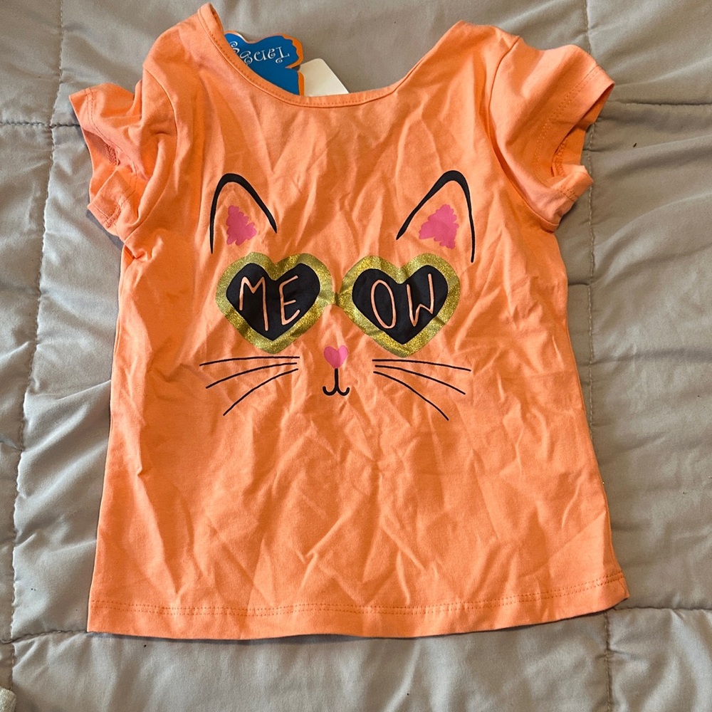 NWT peach cat T-Shirt 5t